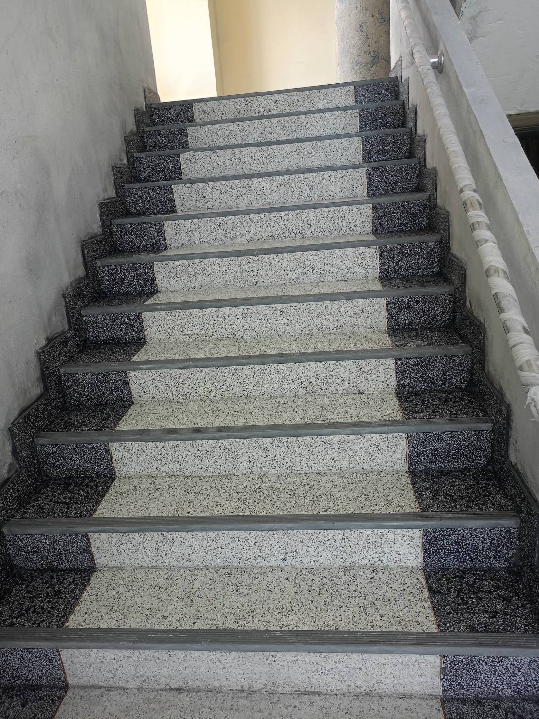 17 - https://รับทําพื้นหินขัด.com | ช่างสุกัญญารับทำหินขัด ทรายล้าง กรวดล้างครบวงจร ทั้งพื้นและผนัง โดยทีมช่างผู้เชี่ยวชาญมากประสบการณ์ พร้อมบริการทั่วประเทศ การันตีคุณภาพและความสวยงามในราคาที่คุ้มค่า